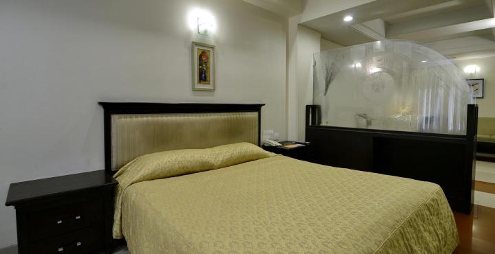 Ambience Executive Hotel Pimpri-Chinchwad Bagian luar foto
