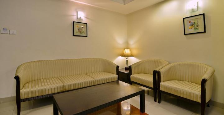 Ambience Executive Hotel Pimpri-Chinchwad Bagian luar foto