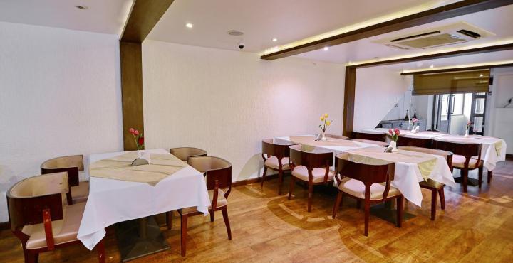 Ambience Executive Hotel Pimpri-Chinchwad Bagian luar foto