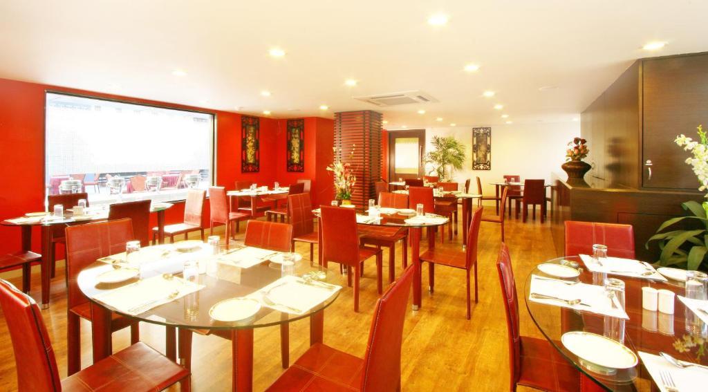 Ambience Executive Hotel Pimpri-Chinchwad Restoran foto